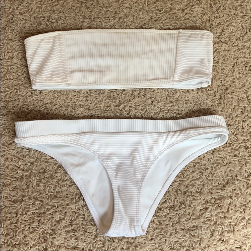 Strapless bikini